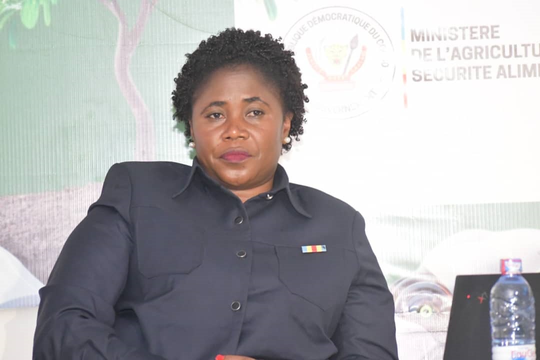 la Jeunesse s'epannuit